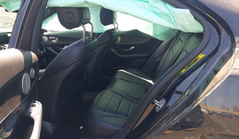 
								Mercedes-Benz C 300 full									