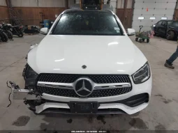 
										Mercedes-Benz GLC 300 full									