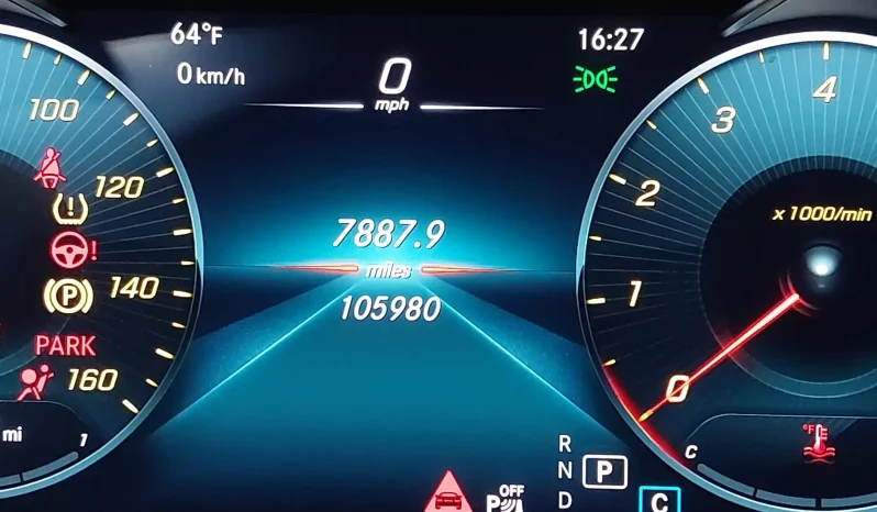 
								Mercedes-Benz GLC 300 full									