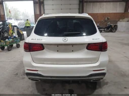 
										Mercedes-Benz GLC 300 full									