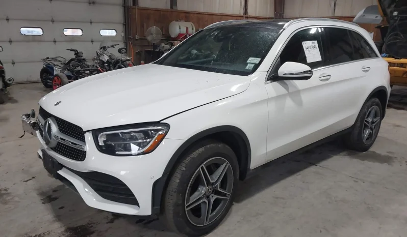 
								Mercedes-Benz GLC 300 full									