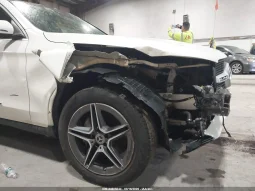 
										Mercedes-Benz GLC 300 full									