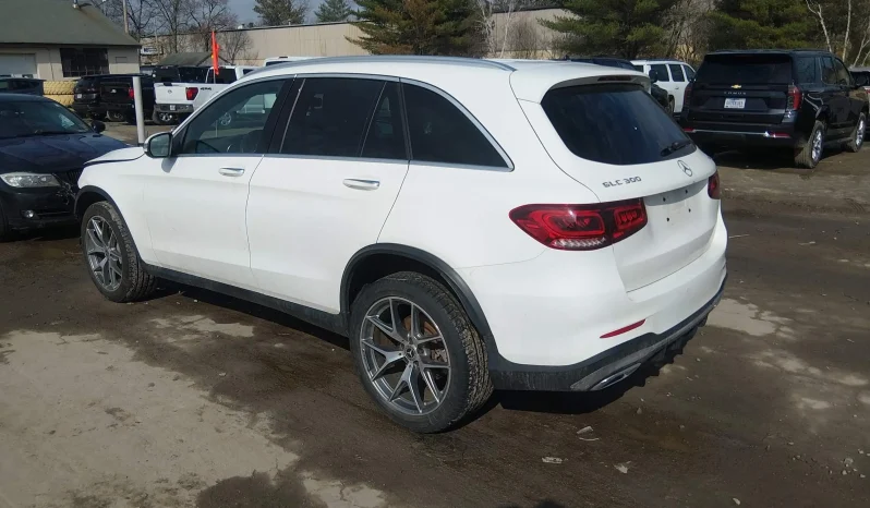 
								Mercedes-Benz GLC 300 full									