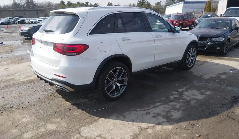 
								Mercedes-Benz GLC 300 full									