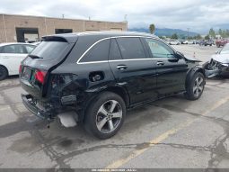 
										Mercedes-Benz GLC-Class full									