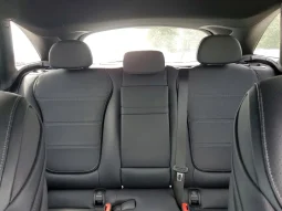 
										Mercedes-Benz GLC 300 full									