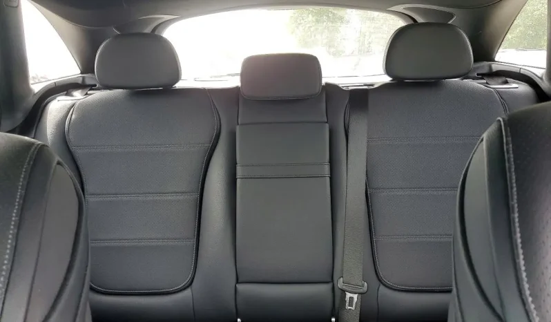 
								Mercedes-Benz GLC 300 full									