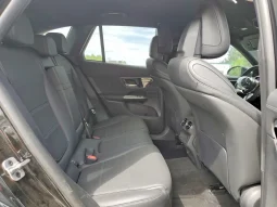 
										Mercedes-Benz GLC 300 full									