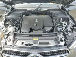 
										Mercedes-Benz GLC 300 full									