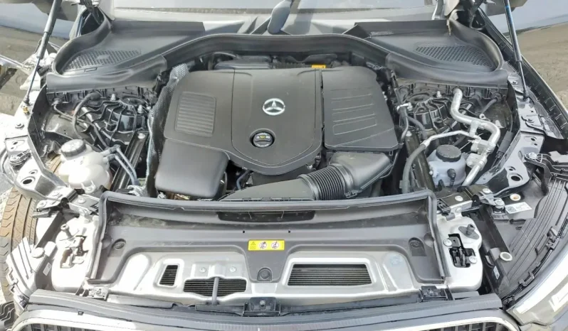 
								Mercedes-Benz GLC 300 full									