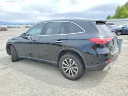 
										Mercedes-Benz GLC 300 full									