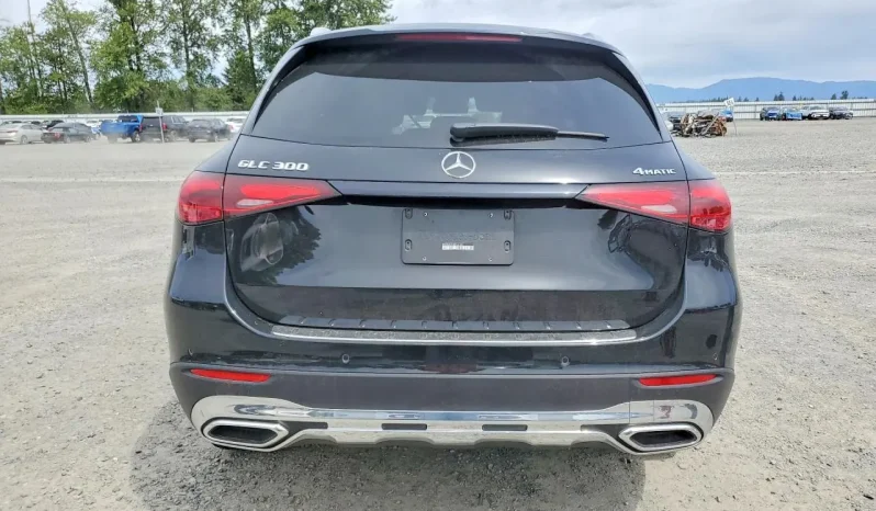 
								Mercedes-Benz GLC 300 full									