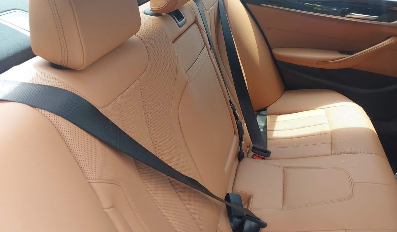 
								BMW 5 Series full									