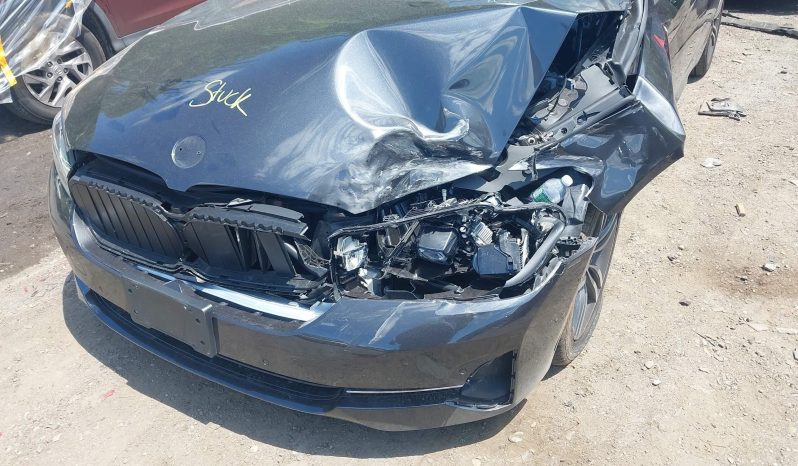 
								BMW 5 Series full									