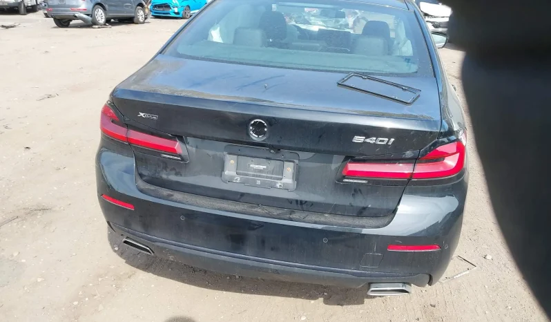 
								BMW 5 Series full									