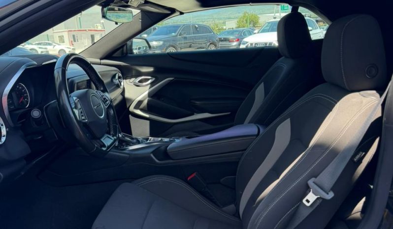 
								2023 Chevrolet Camaro, LS full									
