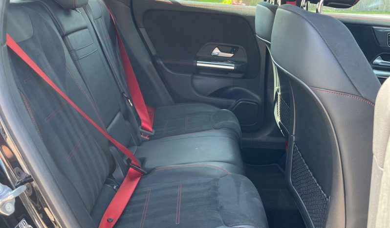 
								Mercedes-Benz GLA-Class full									