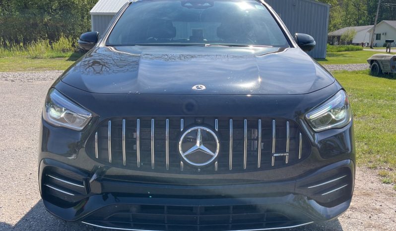 
								Mercedes-Benz GLA-Class full									