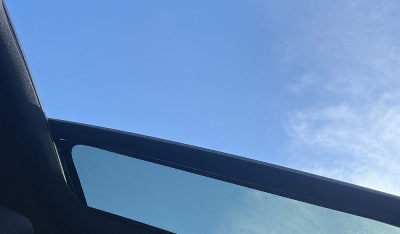 
								Mercedes-Benz GLA-Class full									