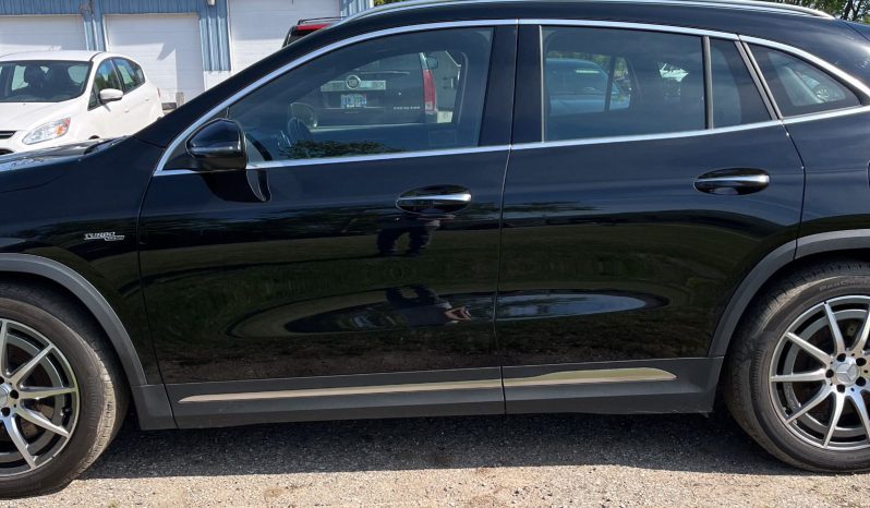 
								Mercedes-Benz GLA-Class full									