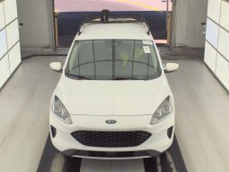 
										Ford Escape full									