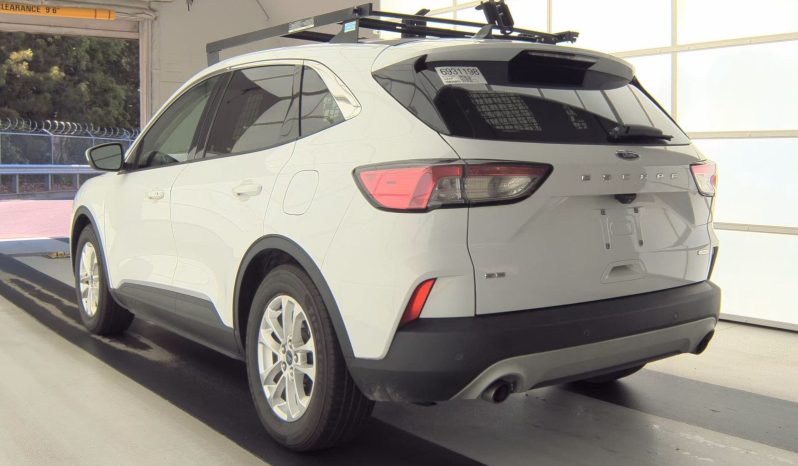 
								Ford Escape full									