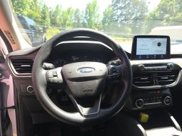 
										Ford Escape full									