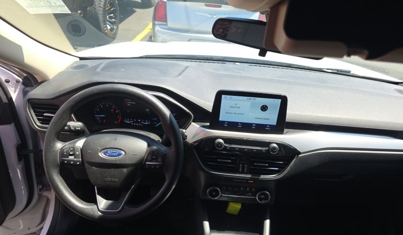 
								Ford Escape full									