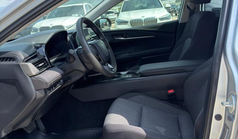 
								Toyota Camry 2024 full									