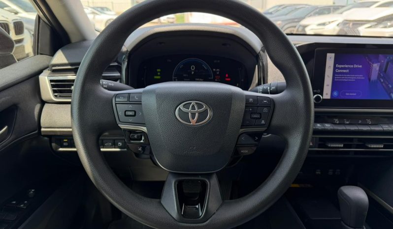 
								Toyota Camry 2024 full									