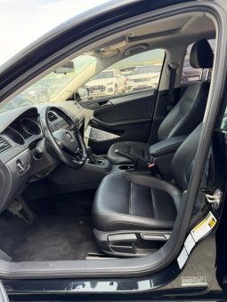 
										2015 Volkswagen Jetta, SE full									