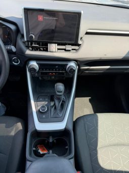 
										2023 Toyota RAV4, Xle full									