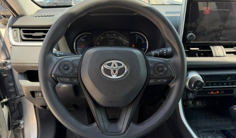 
								2023 Toyota RAV4, Xle full									