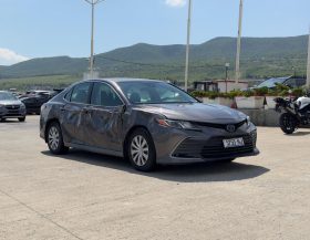 2023 Toyota Camry, Le Hybrid