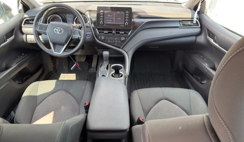 
								2023 Toyota Camry, Le Hybrid full									
