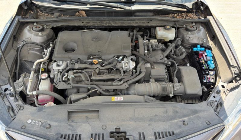
								2023 Toyota Camry, Le Hybrid full									