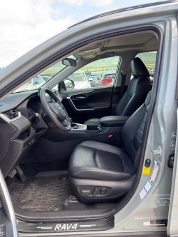 
										2022 Toyota RAV4, Xle Premium full									
