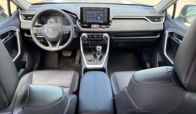 
								2022 Toyota RAV4, Xle Premium full									
