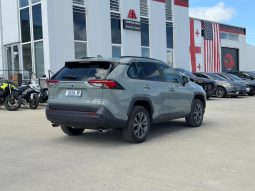 
										2022 Toyota RAV4, Xle Premium full									