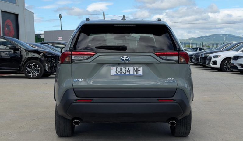 
								2022 Toyota RAV4, Xle Premium full									