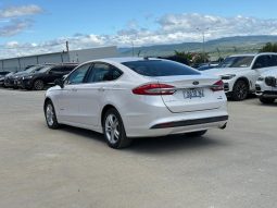 
										2018 Ford Fusion, Hybrid SE full									