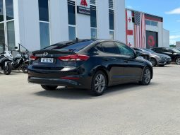 
										2017 Hyundai Elantra, SE full									