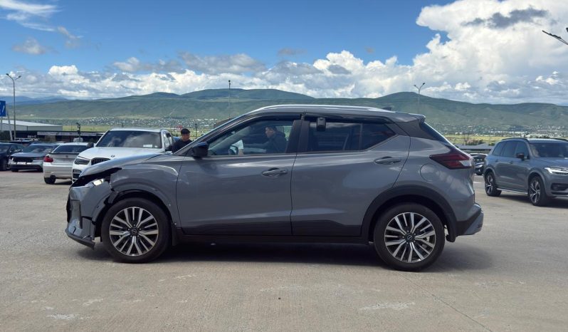 
								2023 Nissan Kicks, SV full									