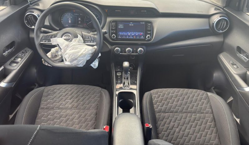 
								2023 Nissan Kicks, SV full									