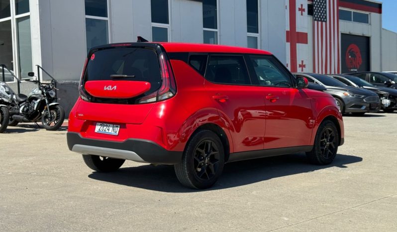 
								2023 KIA Soul, LX full									