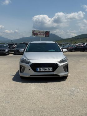 2018 Hyundai Ioniq, Hybrid Sel