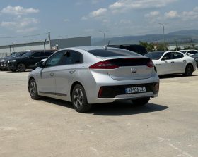 2018 Hyundai Ioniq, Hybrid Sel
