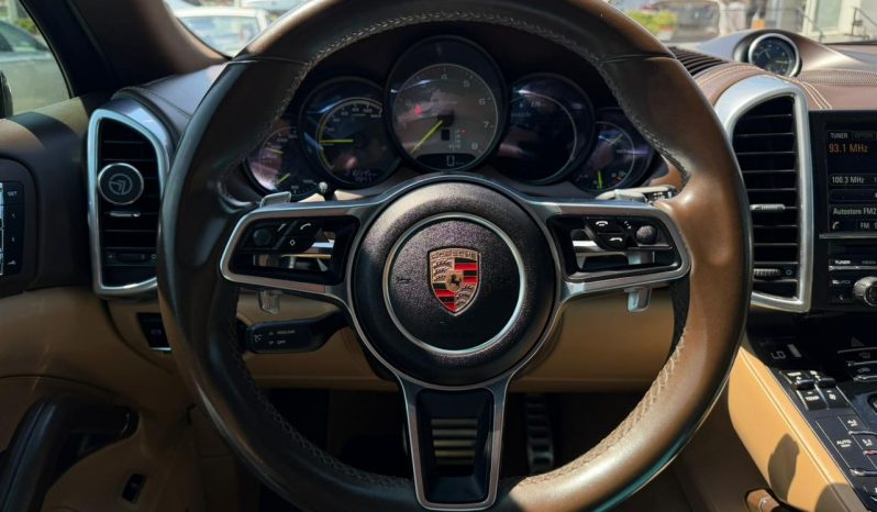 
								2016 Porsche Cayenne, S E-Hybrid full									