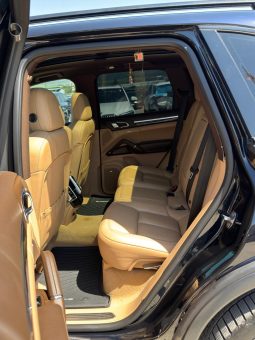 
										2016 Porsche Cayenne, S E-Hybrid full									