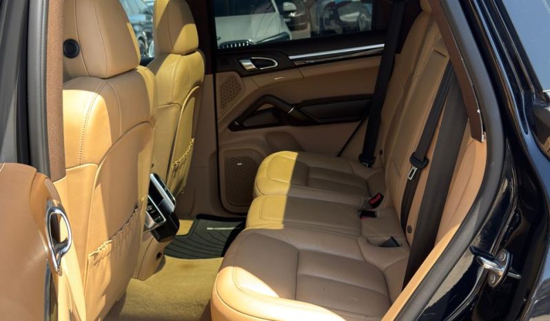 
								2016 Porsche Cayenne, S E-Hybrid full									